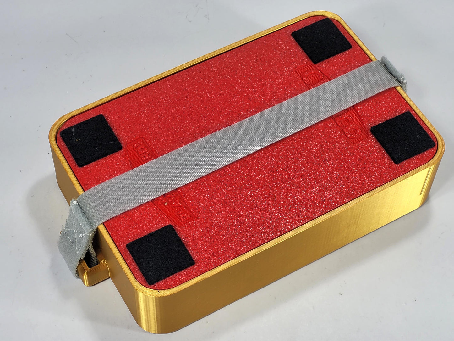 Rummy 2-Deck Playing Card Tray with Cover: Personalized portable travel case for card storage