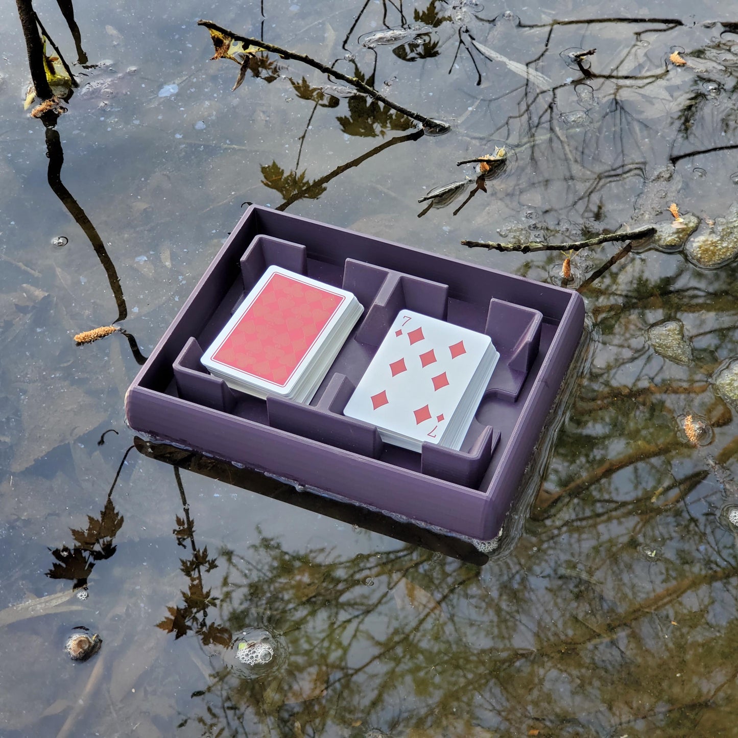 Floating Playing Card Game Raft: The card tray that floats on water