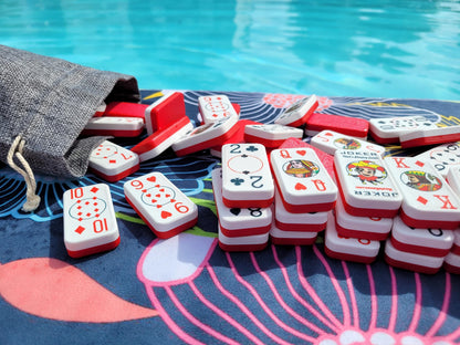 Floating Poker Dominoes: Lightweight travel domino cards that float