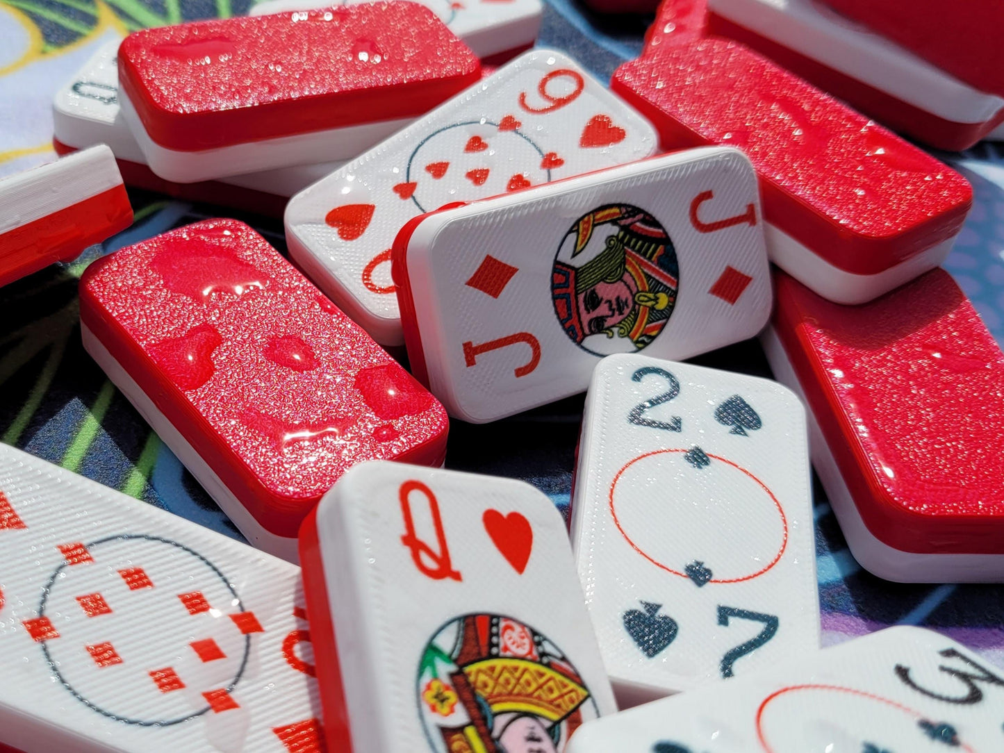 Floating Poker Dominoes: Lightweight travel domino cards that float