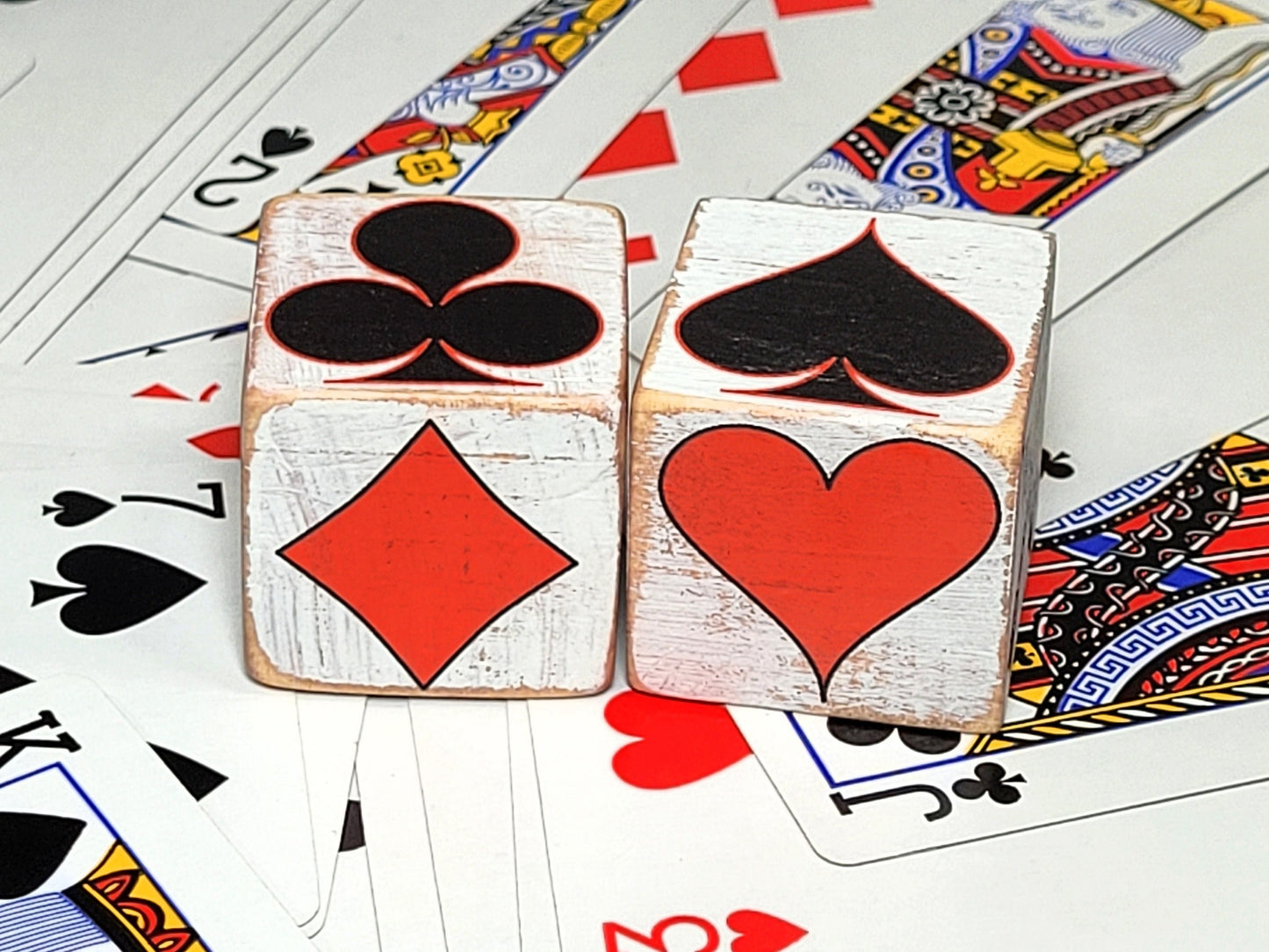 Suited Trump Wood Cube: Helps know "What is Trump" for Card Players - Block