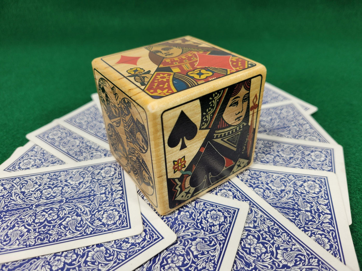 Calamity Jane Trump Marker: Queen Card Suits, Stained Wood Cube