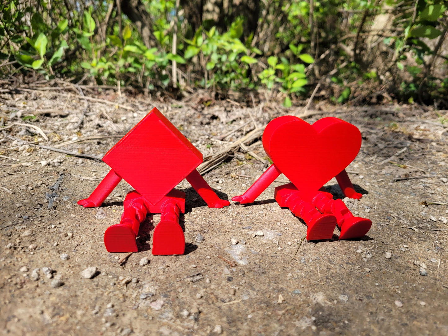 Articulated Playing Card Pip Figures: Desk Decor for Card Game Fans