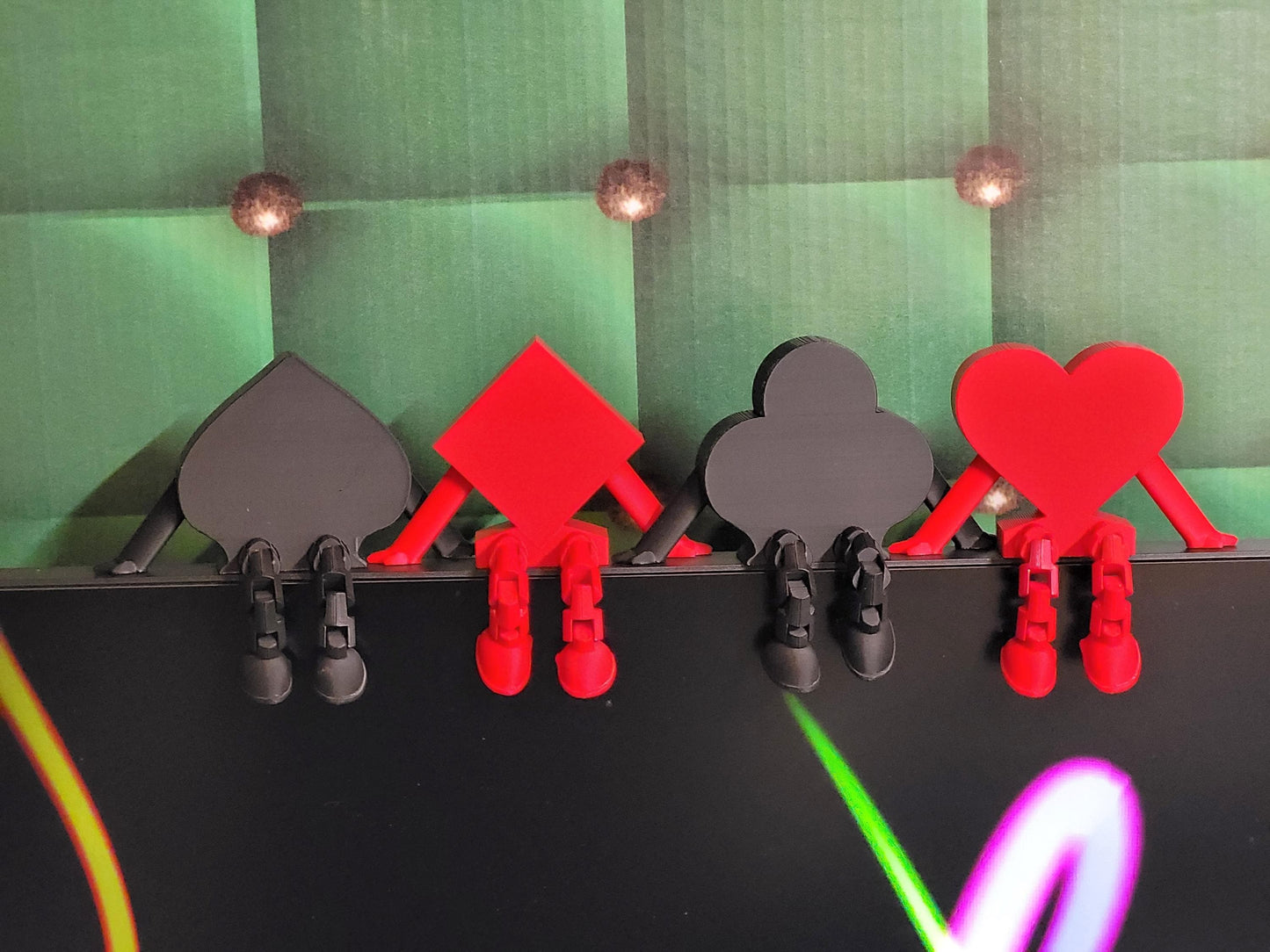 Articulated Playing Card Pip Figures: Desk Decor for Card Game Fans