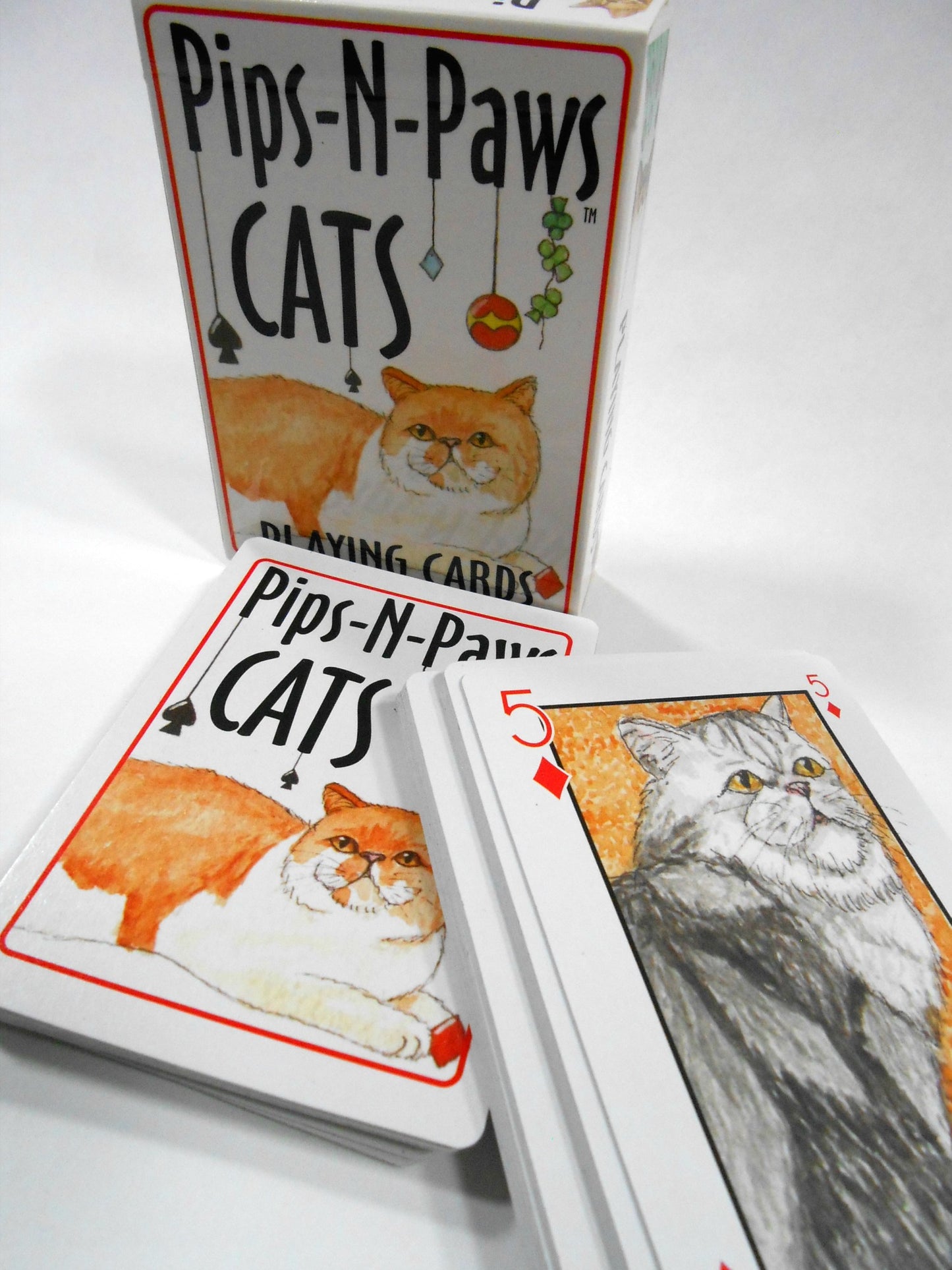 Cats Pips & Paws Playing Card Deck: Featuring Seek-N-Find Art Images